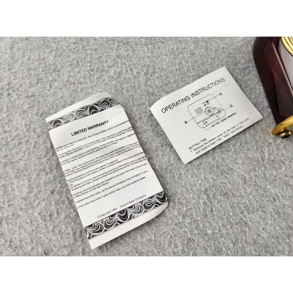 Vtg Howard Miller Desk Alarm Clock Mahogany Wood Grain Look Brass Table Battery